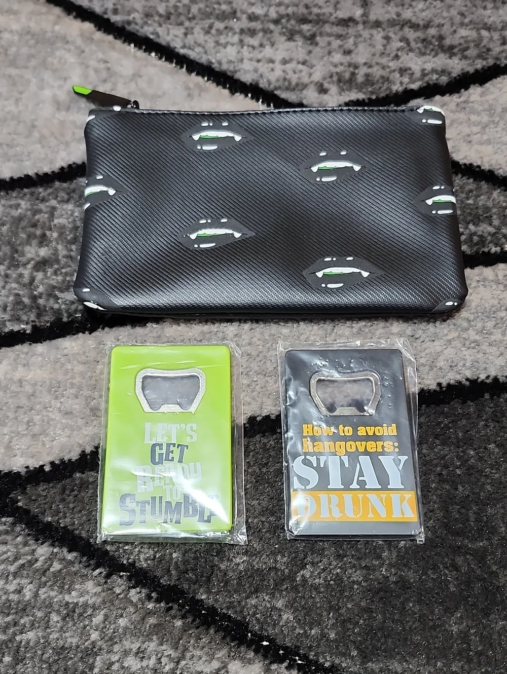 NOVELTY HUMOROUS SET-OF-2 BOTTLE OPENERS & IPSY VAMPIRE FANG/LIPS DESIGN BAG